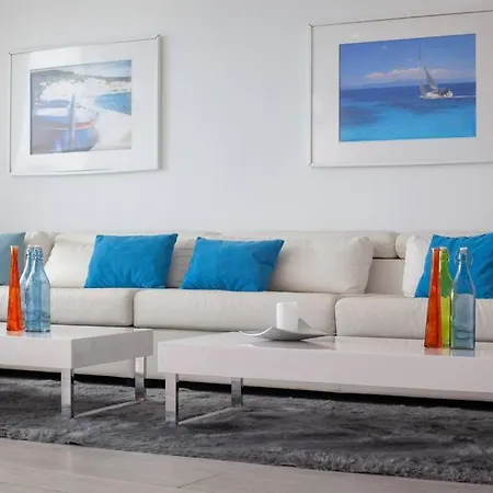 Vila Mel I - Luxury Waterfront Downtown With Pool! Podgora (Split-Dalmatia)