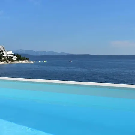 Mel I - Luxury Waterfront Downtown With Pool! *