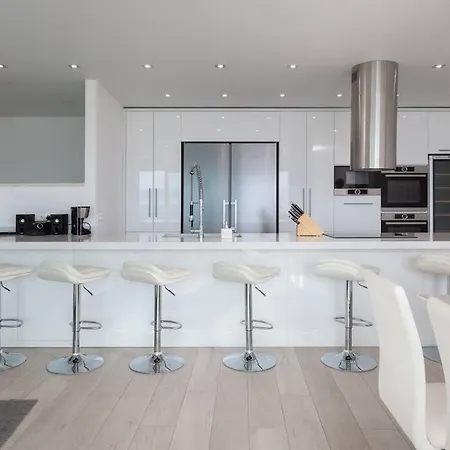 Mel I - Luxury Waterfront Downtown With Pool! Villa Podgora (Split-Dalmatia)