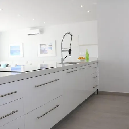 Villa Mel I - Luxury Waterfront Downtown With Pool! Podgora (Split-Dalmatia)